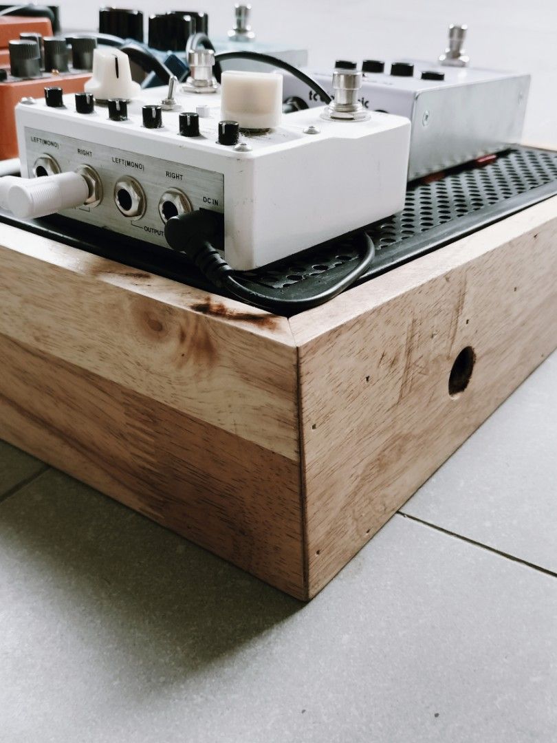 Custom Guitar Pedal Board, Hobbies & Toys, Music & Media, Music