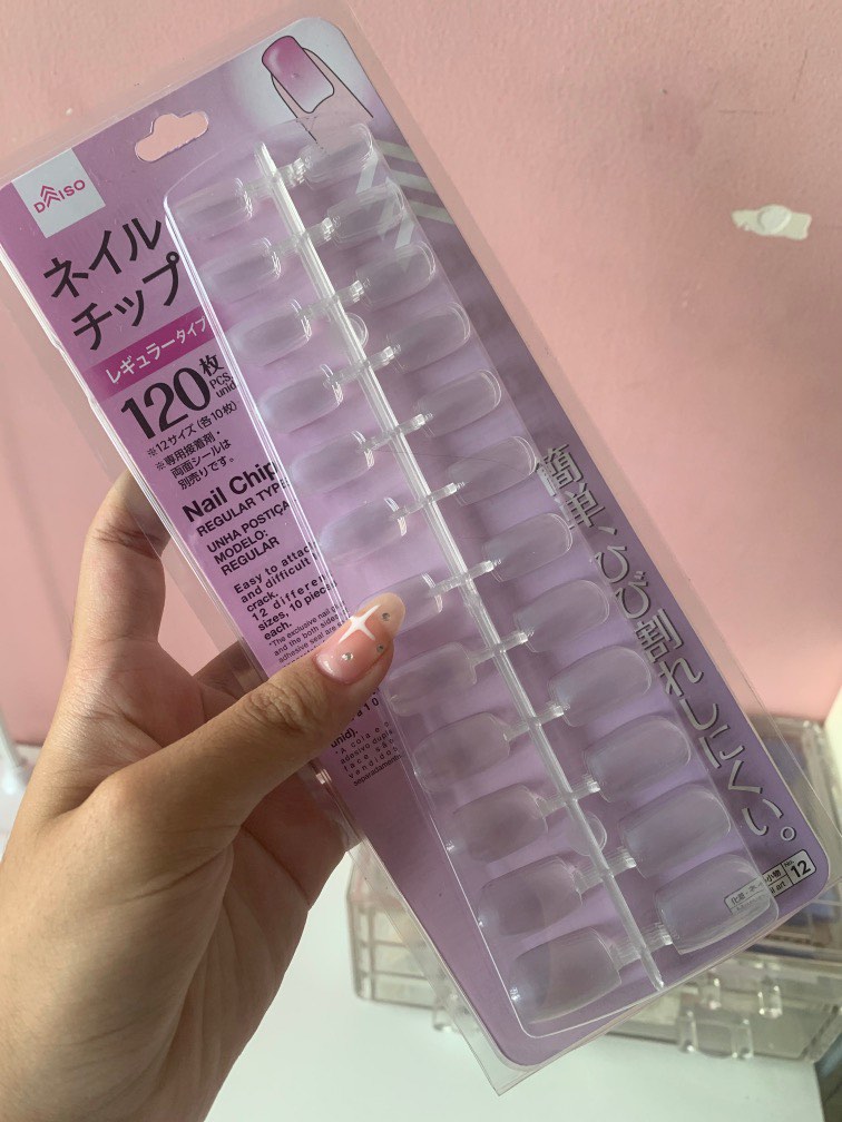 Daiso fake nails, Beauty & Personal Care, Hands & Nails on Carousell