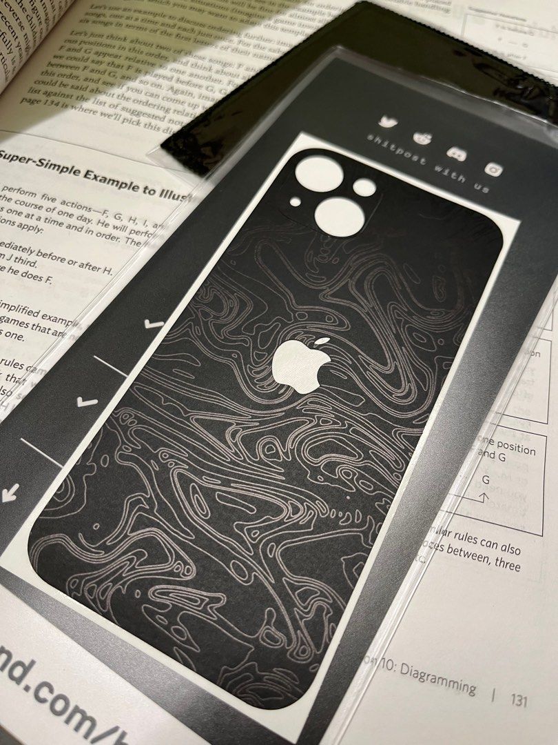 Dbrand Damascus Triple Black iPhone 13 Skin (cloth included), Mobile