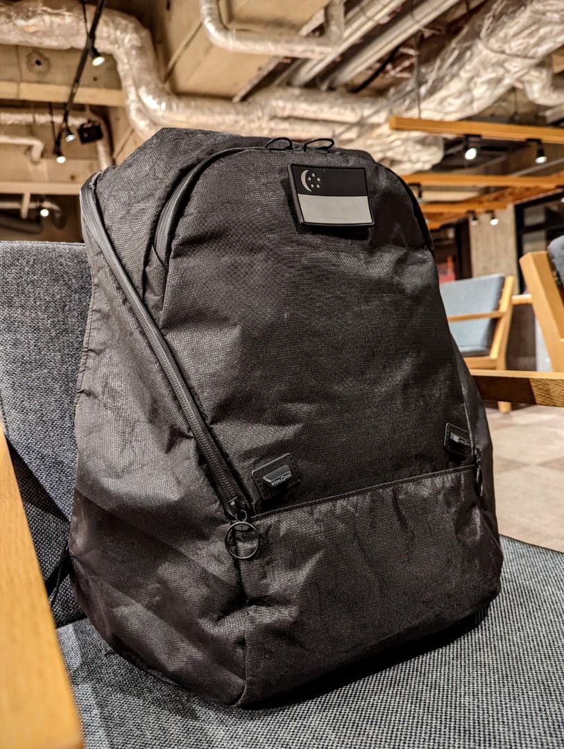 Carryology sling 2025 bag