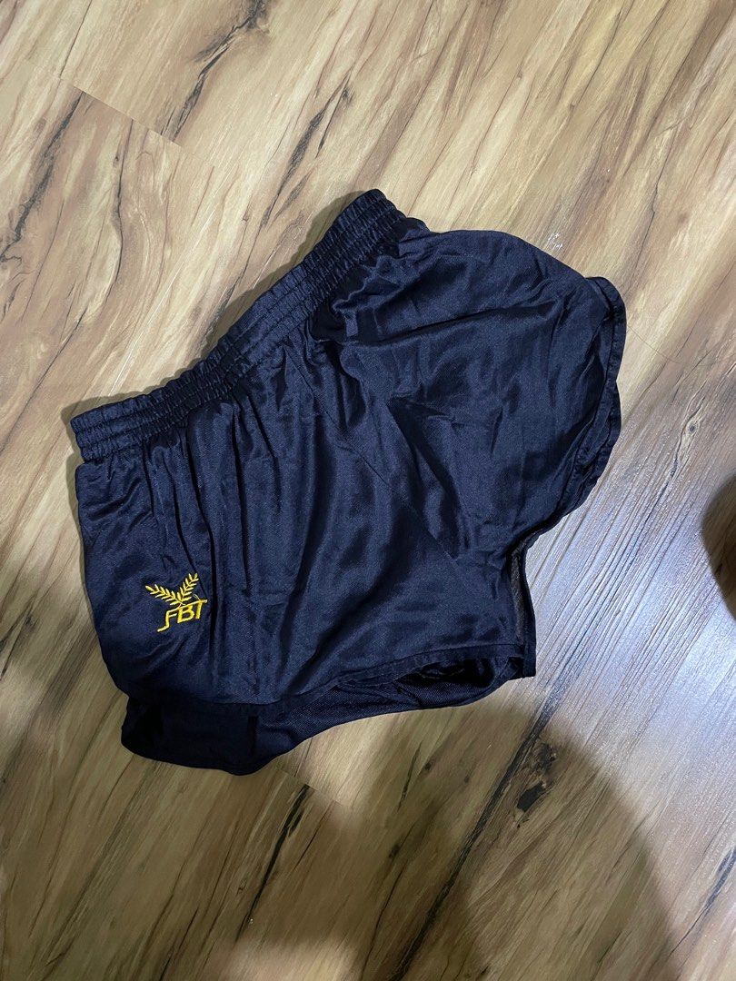 FBT Shorts (Category: Activewear) located in Singapore. Submitted by fnsee (Listing ID 1204166360, Image 1). Description: .