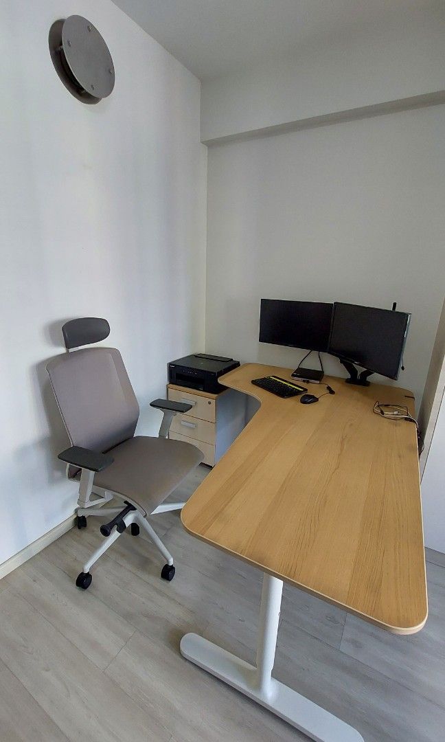 [FREE DELIVERY] Ikea Bekant Table Corner desk left, Furniture & Home