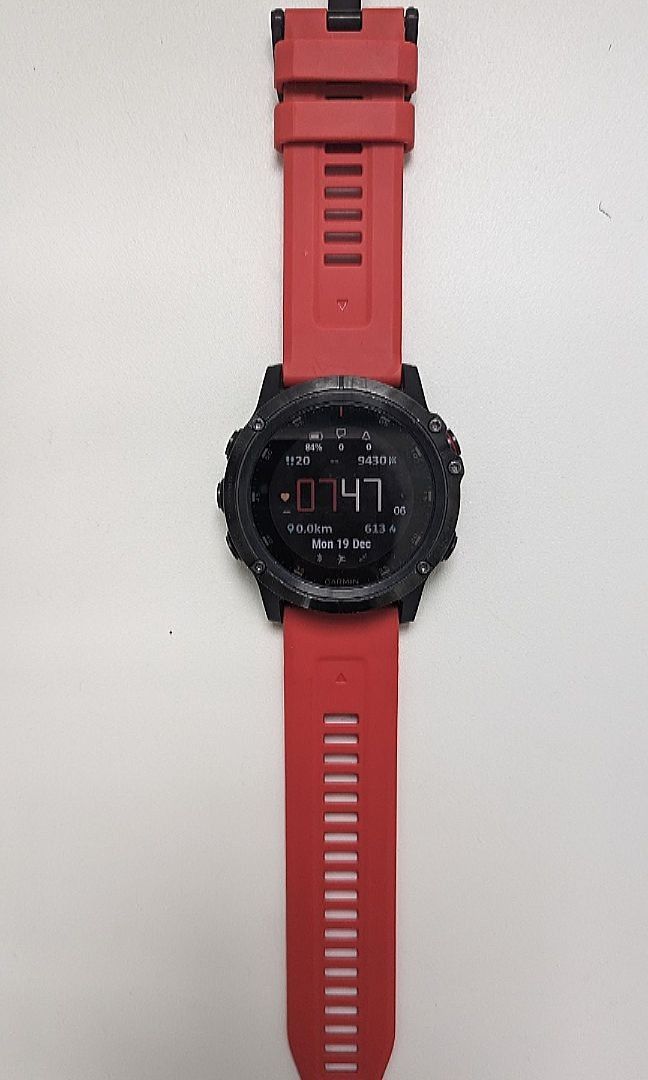 Urgent sale Garmin Fenix 5X Pro Mobile Phones Gadgets