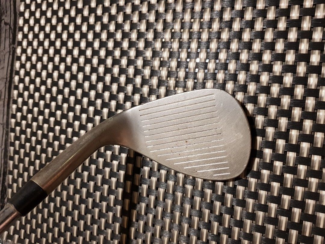 Golden Bear Wedge, Sports Equipment, Sports & Games, Golf on Carousell