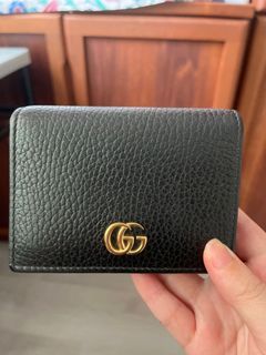 Gucci black leather rainbow lightning logo long wallet, Women's Fashion,  Bags & Wallets, Wallets & Card Holders on Carousell