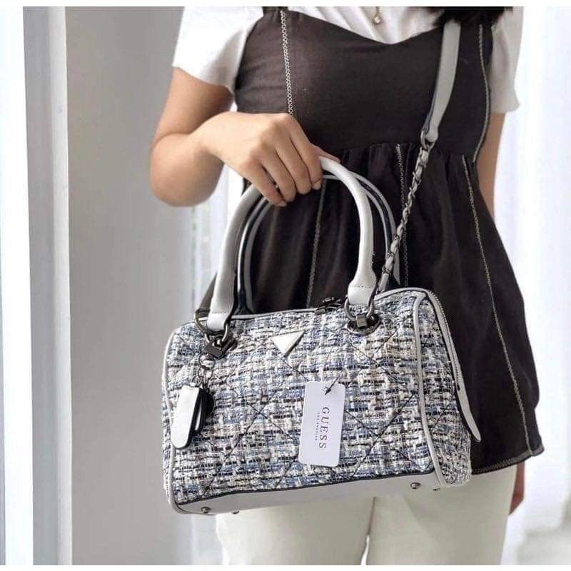 Guess bags new collection on sale 2019
