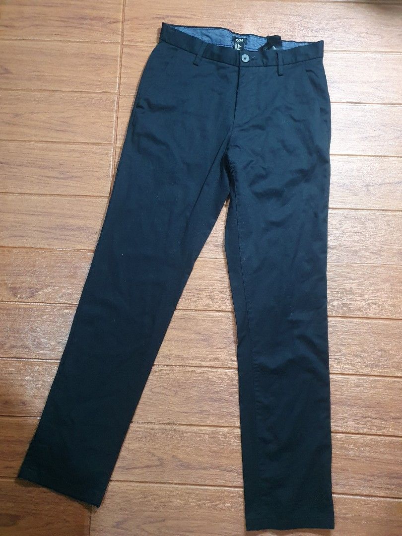H&M Slacks (Category: Jeans) located in Baguio. Submitted by jdfselectify (Listing ID 1204141044, Image 2). Description: Excellent condition Dimension: 28-29 waist x 39.5 length.