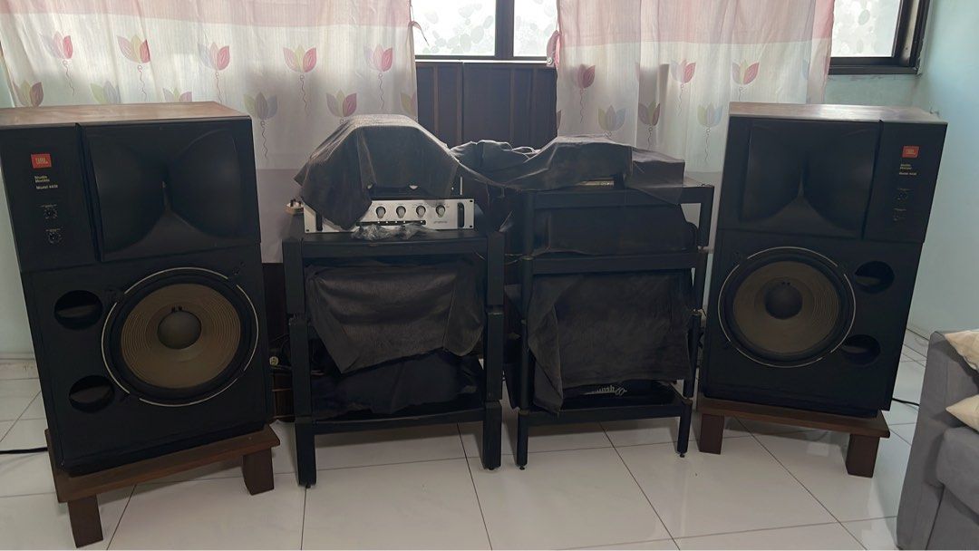 JBL studios monitor model 4430, Audio, Soundbars, Speakers & Amplifiers