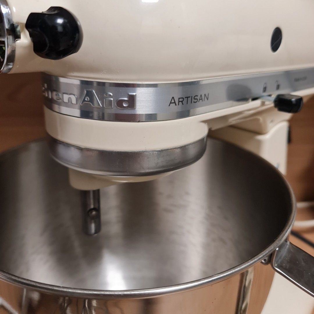 Kitchenaid mixer 4.8l KSM125B CREAM COLOR, TV & Home Appliances