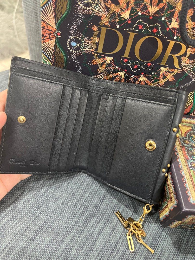 Dior wallet deals womens price