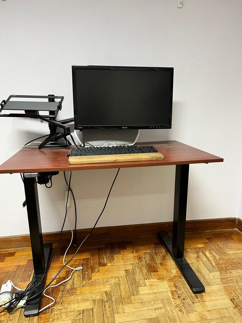 Loctec E2S Standing desk 1m 0.6m adjustable work computer desk asks montior AK mechanical keyboard
