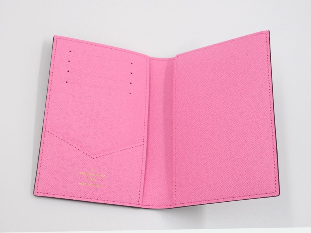 Louis Vuitton M81635 Passport Cover, Pink, One Size