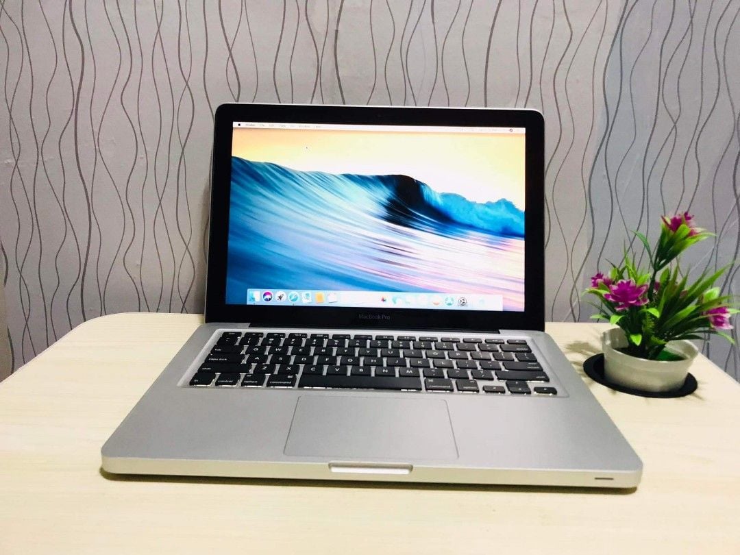 MacBook Pro (13-Inch, Mid 2012) 8GB 500 HDD Os HighSierra 5hrs ...