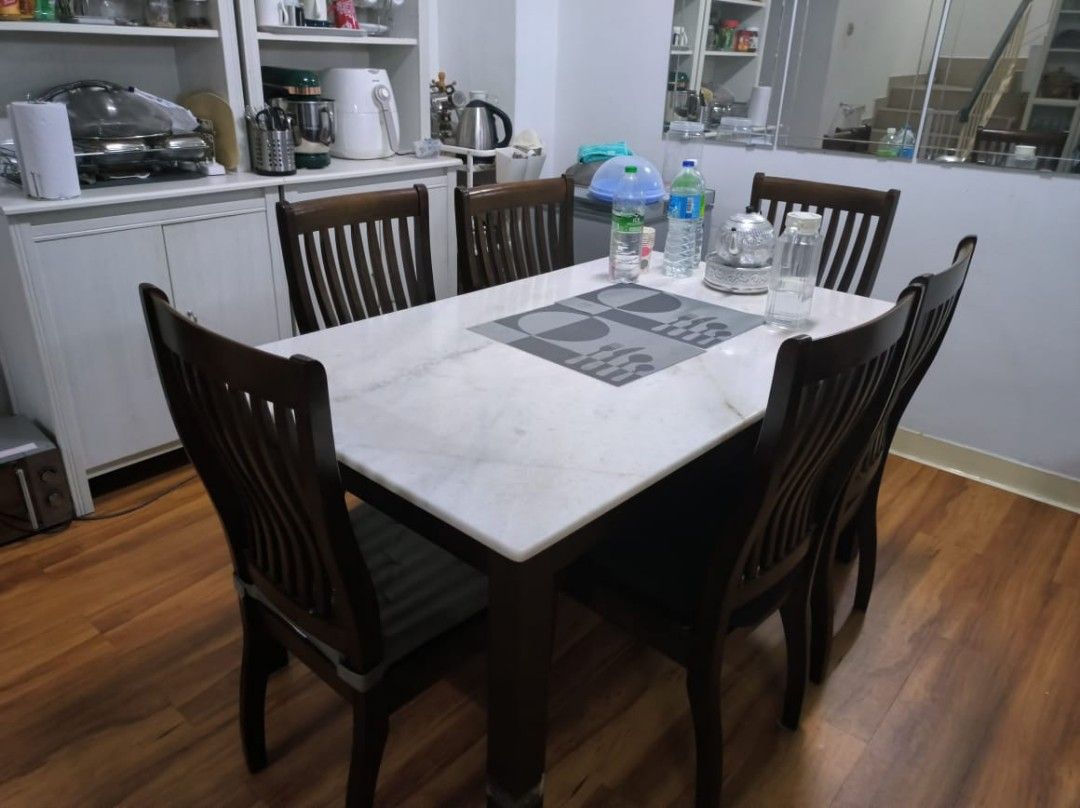 Marble 6 seater Dining Table