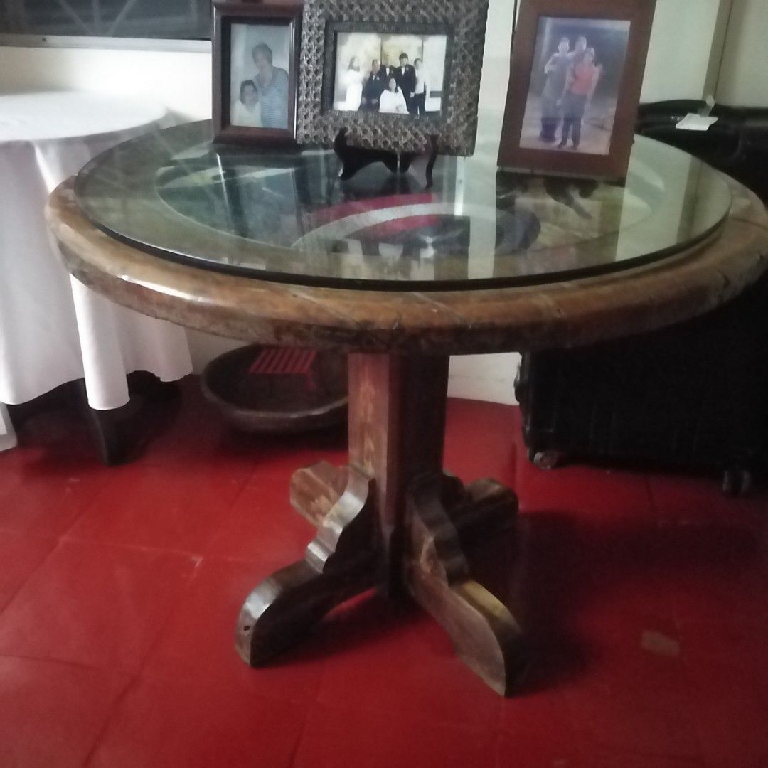 Molave, Antique Table on Sale! (Category: Tables & Sets) located in Marikina City. Submitted by jesus1smysavi0r (Listing ID 1204169223, Image 2). Description: Almost a century old display table Top glass included.