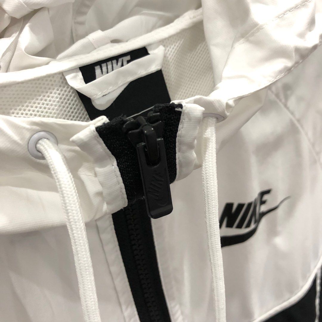 womens nike white windbreaker