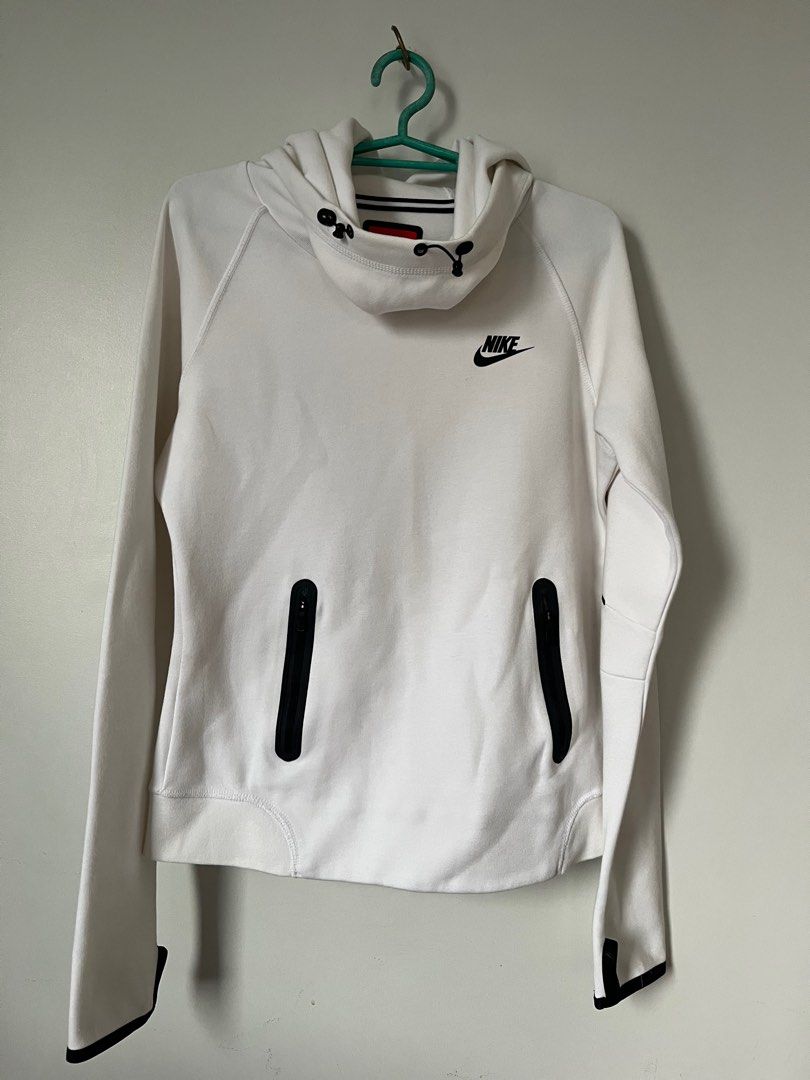 nike white knit