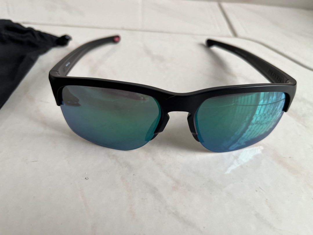 OAKLEY SLIVER PRISM, Men's Fashion, Watches & Accessories, Sunglasses &  Eyewear on Carousell