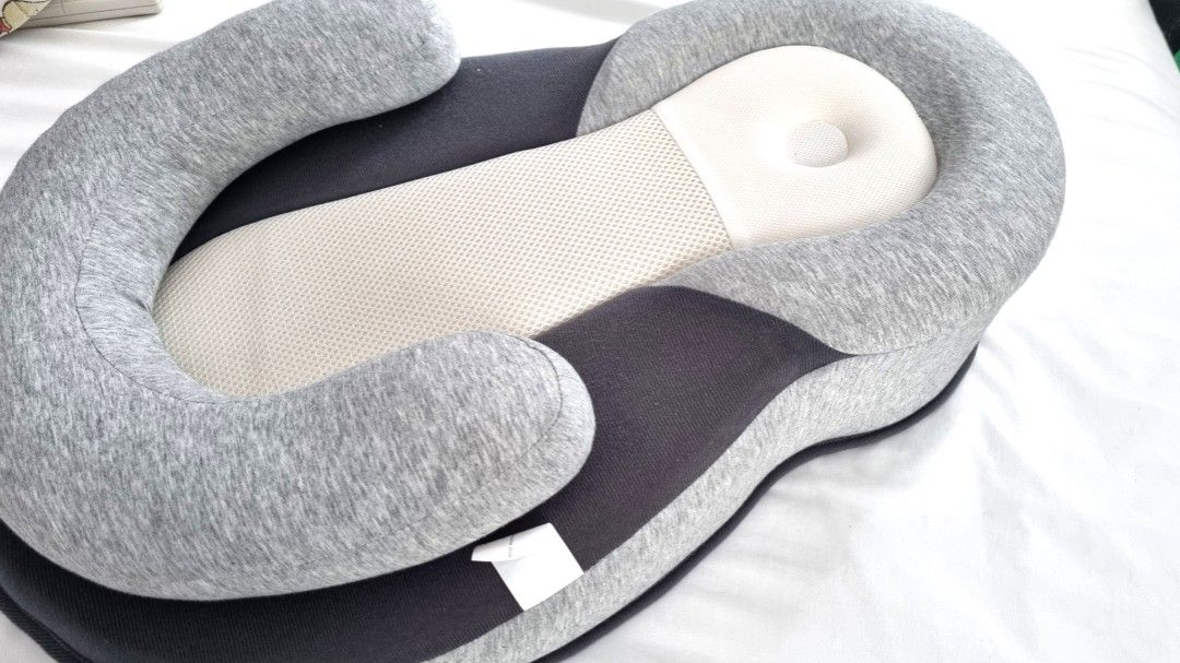 Orzbow portable inclined baby bed, Babies & Kids, Baby Nursery & Kids