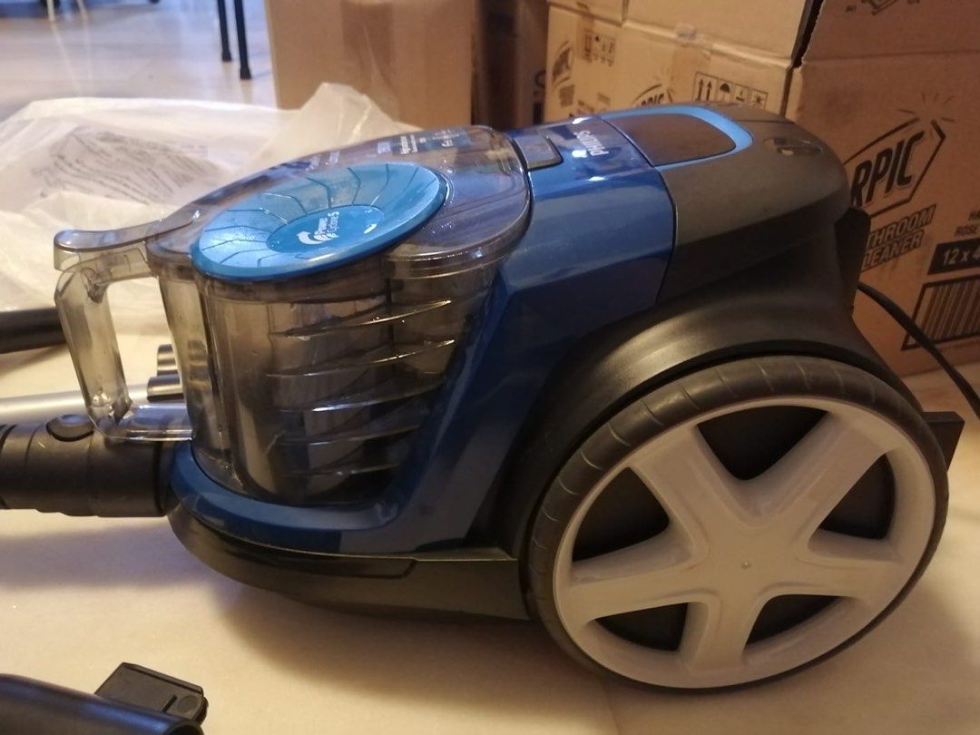 Philips FC9352/61 1900W Powerpro Compact Bagless Vacuum Cleaner, TV