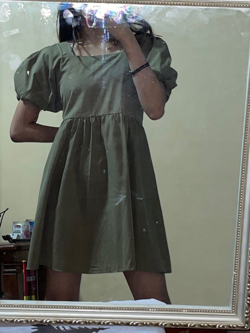 Puffed Sleeve Dress (Category: Dresses) located in San Marcelino. Submitted by ksooos (Listing ID 1204075864, Image 2). Description: 🥝 can fit up to s 🥝 unused rfs: decluttering.
