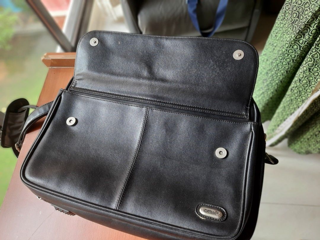 Pure leather hotsell messenger bags