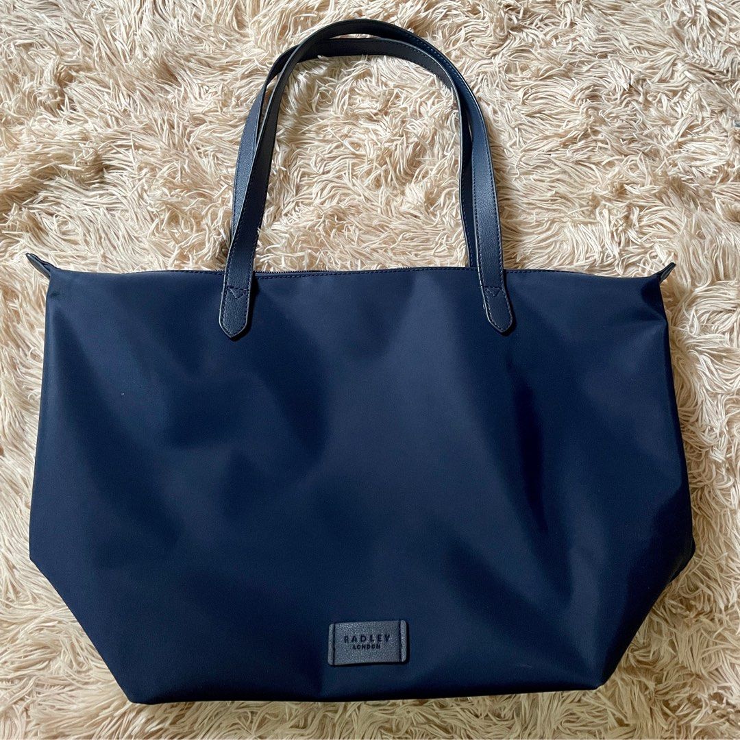 RADLEY Tote Bag, Women's Fashion, Bags & Wallets, Tote Bags on Carousell