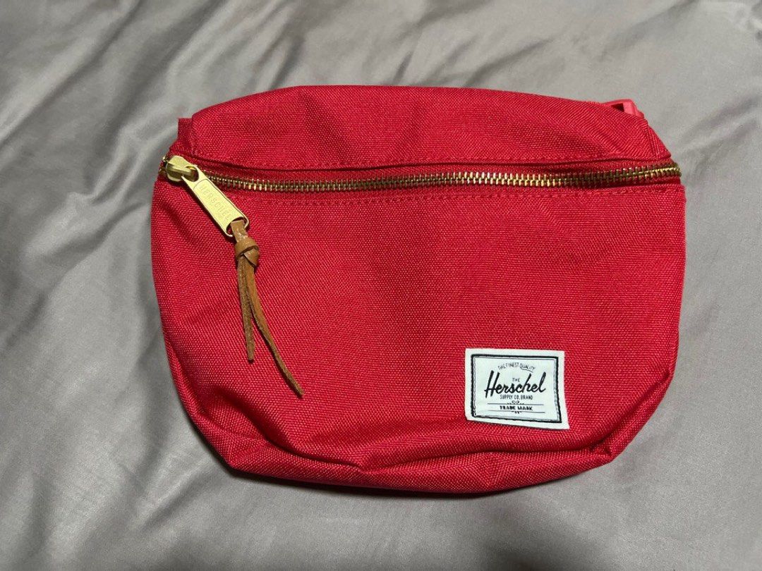 Red hip clearance bag