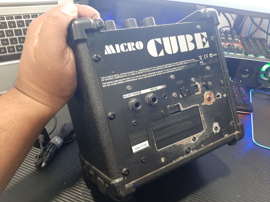 Roland Microcube, Hobbies & Toys, Music & Media, Musical Instruments on ...