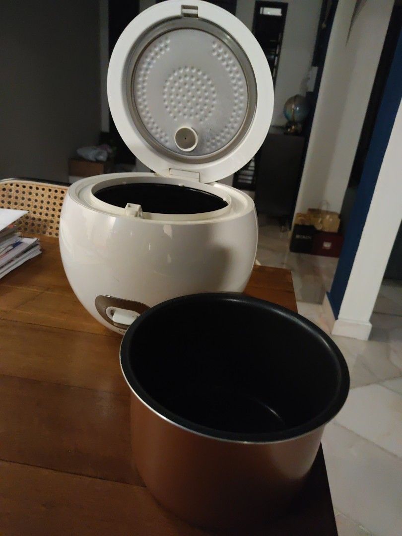 Sharp Apple Rice Cooker, TV & Home Appliances, Kitchen Appliances, Cookers on Carousell