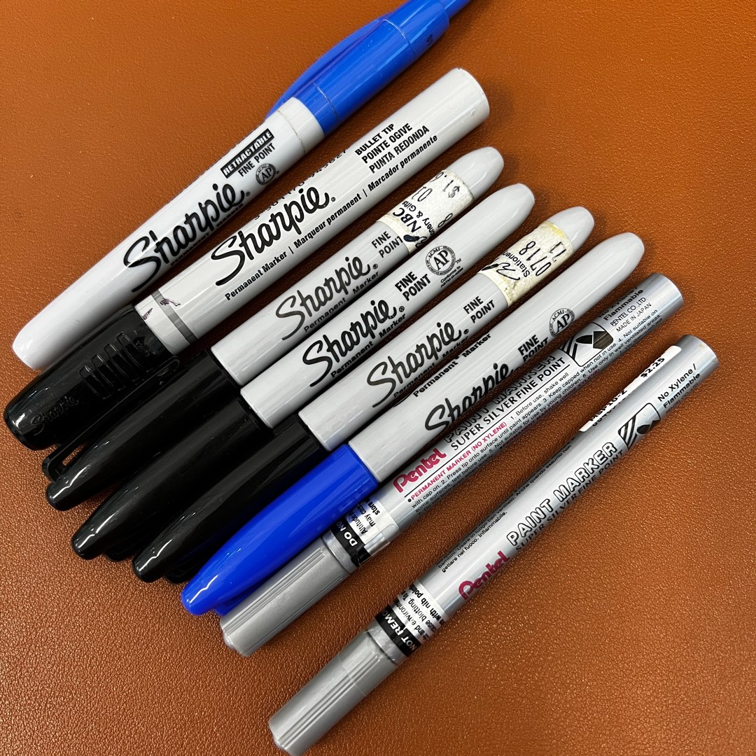 Sharpie Markers and Pentel Paint Marker, Hobbies & Toys, Stationery & Craft, Art & Prints on