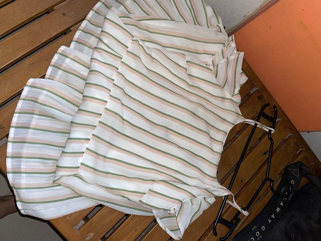 Striped Summer Dress (Category: Dresses) located in San Marcelino. Submitted by ksooos (Listing ID 1204076685, Image 3). Description: 🥝 used once 🥝 can fit up to s rfs: decluttering.
