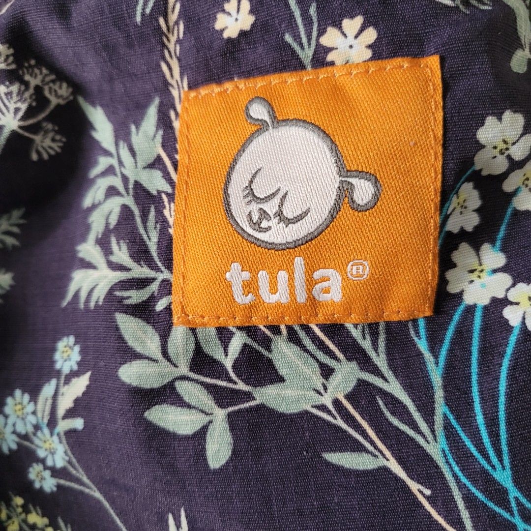 Tula lite compact carrier + hip pouch, Babies & Kids, Going Out