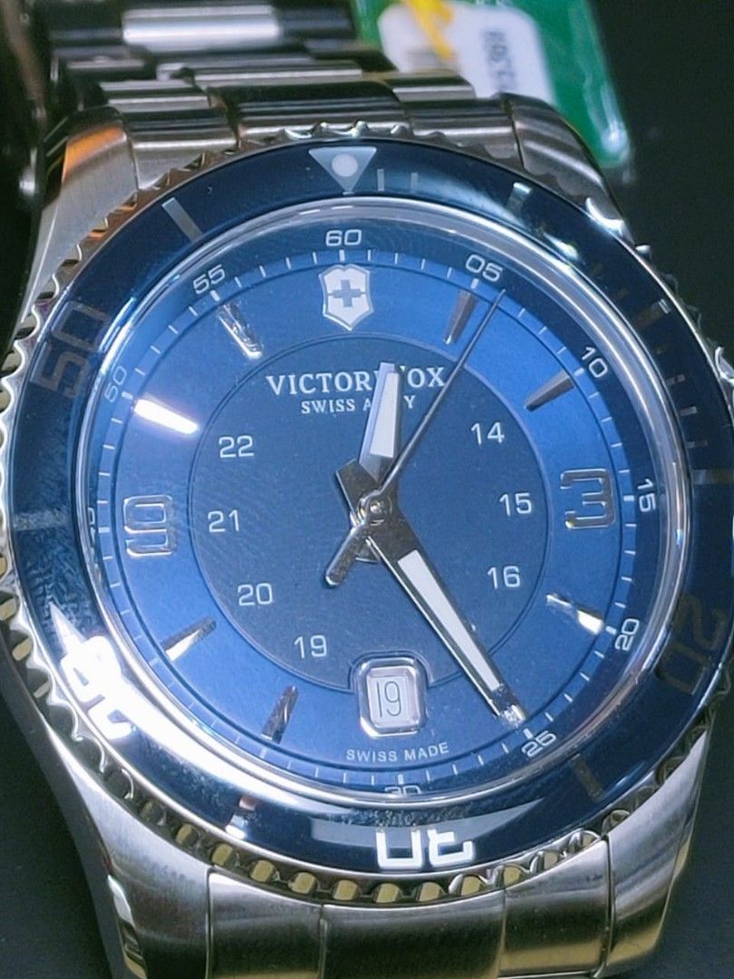 Victorinox Maverick GS Swiss Made Watch for Men, Men's Fashion, Watches