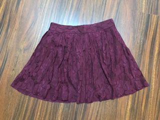 Women’s lace skater skirt - size 8