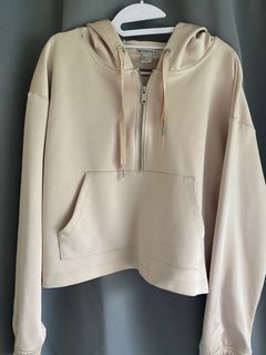 (Category: ) located in . Submitted by clothingd (Listing ID 1203978553, Image 1). Description: .