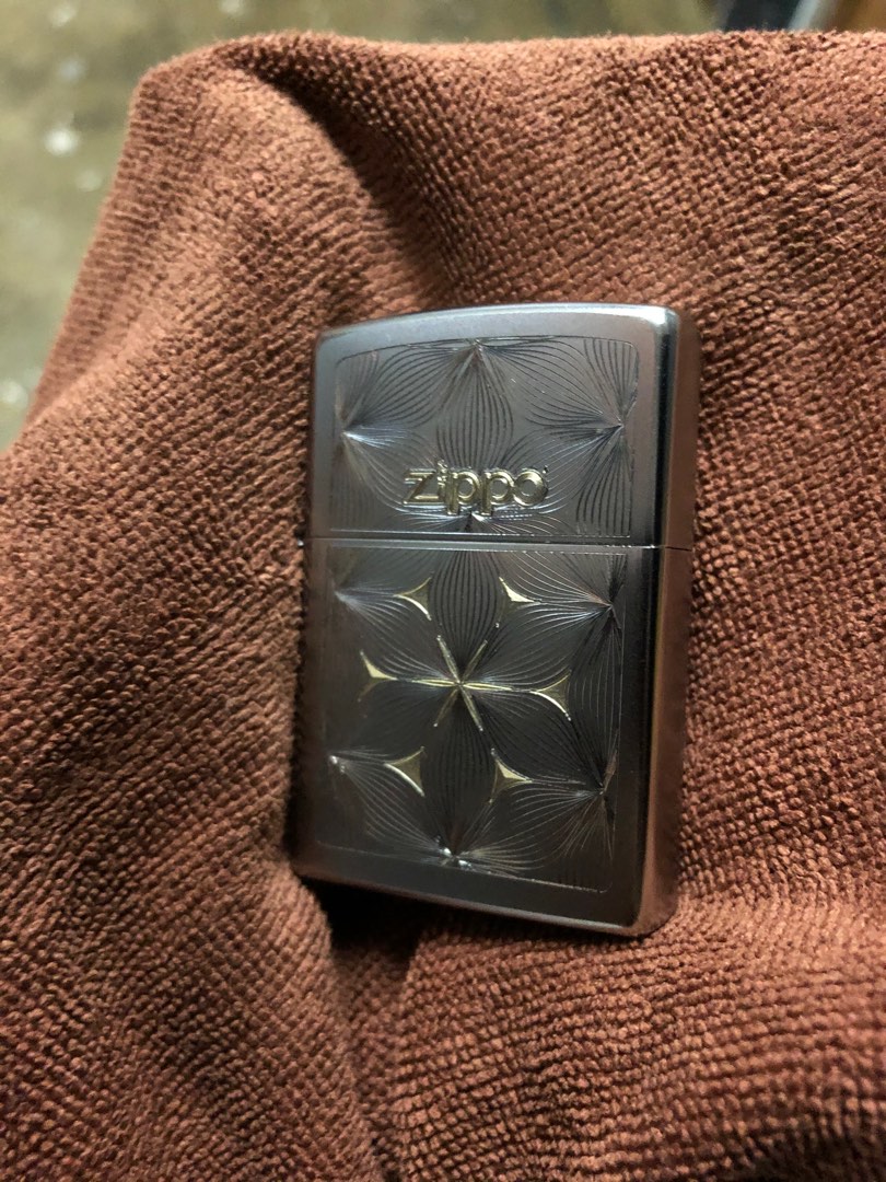 Zippo Floral Satin, Hobbies & Toys, Collectibles & Memorabilia, Vintage