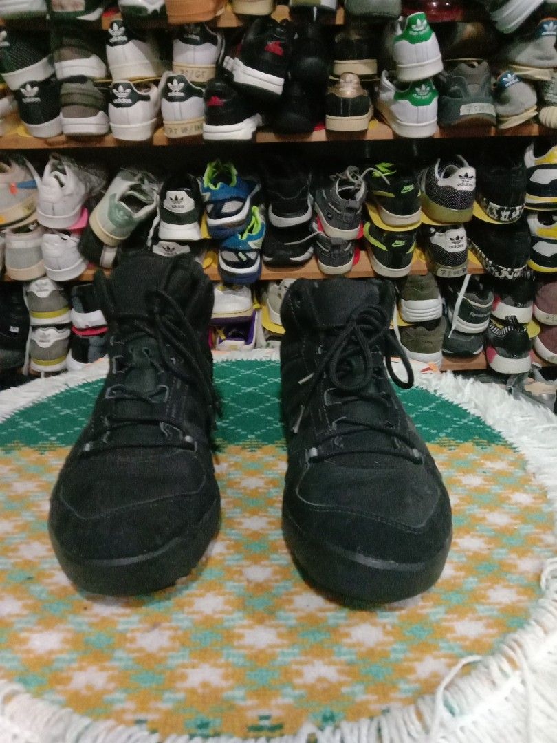 Kasut hiking adidas sales