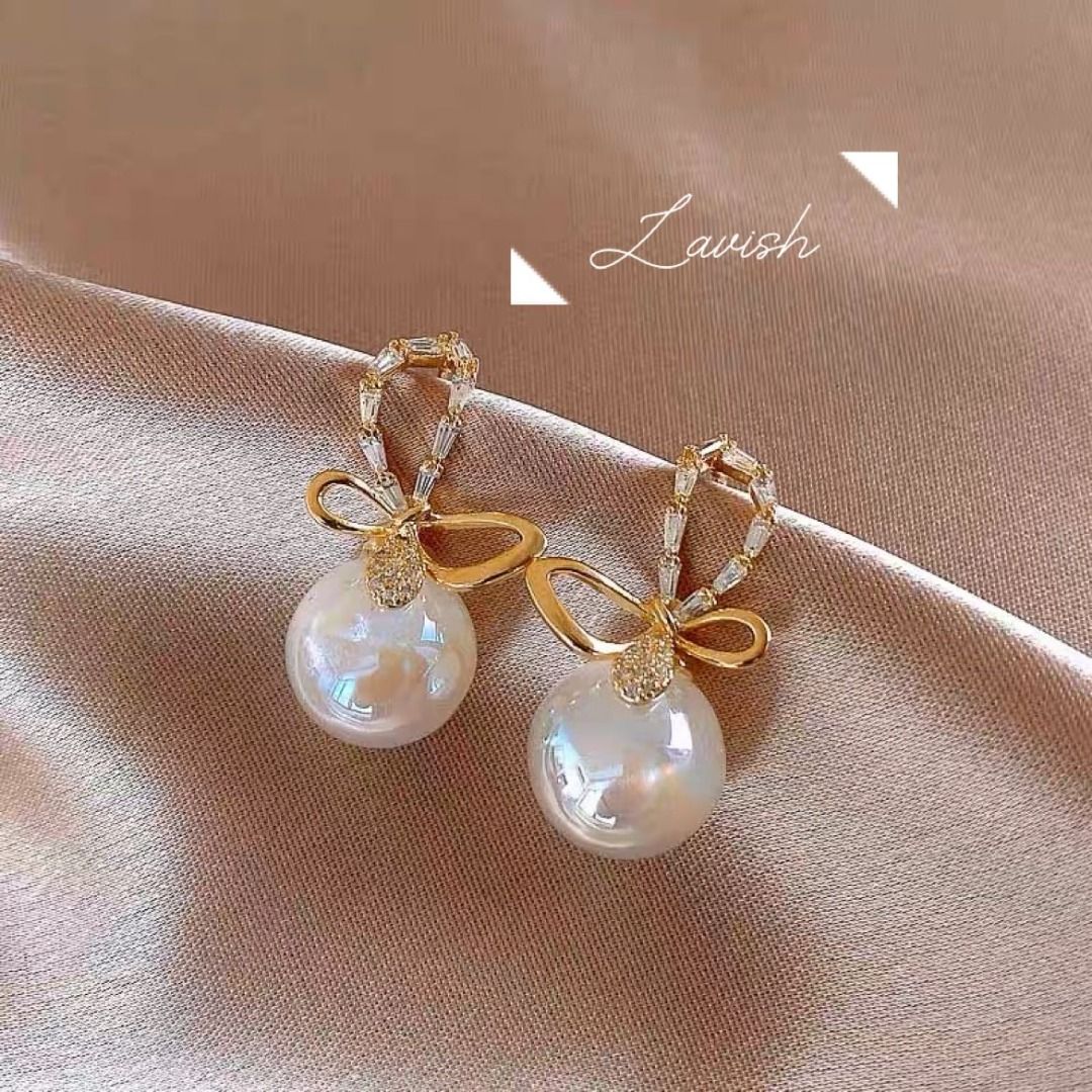Girls dangle earrings sales