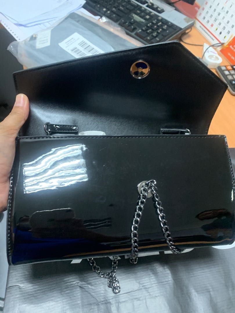 ORIGINaL Aldo Sling Bag (Category: Purses & Pouches) located in Pasig City. Submitted by lizzy_ph (Listing ID 1200544530, Image 3). Description: Brand New with tag (bought from Canada) .
