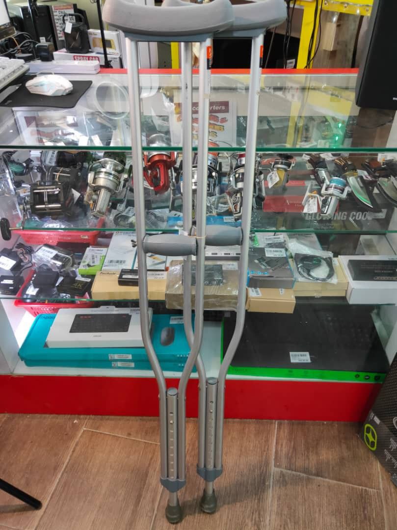 Arania Shoulder Crutches, TV & Home Appliances, Other Home Appliances