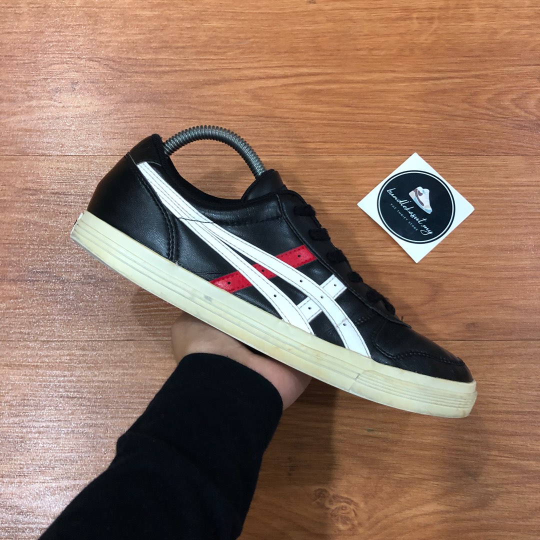 Asics aaron sales uk