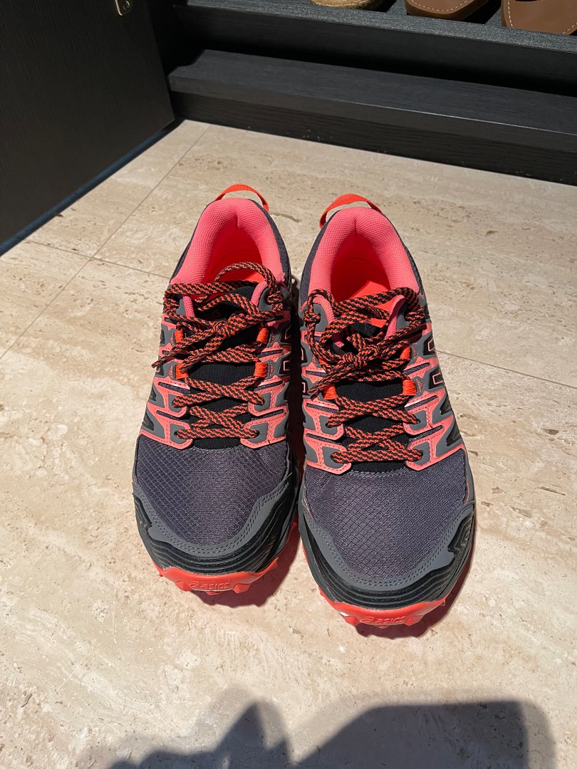 best columbia hiking shoes