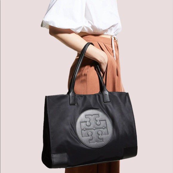 Tory Burch blake canvas tote Bag handbag shoulderbag, Women's Fashion, Bags  & Wallets, Tote Bags on Carousell