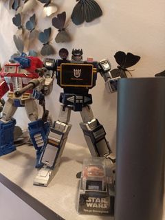 Authentic Transformers Masterpiece MP-13 Soundwave With Laserbeak, Jaguar (Ravage) and Rumble