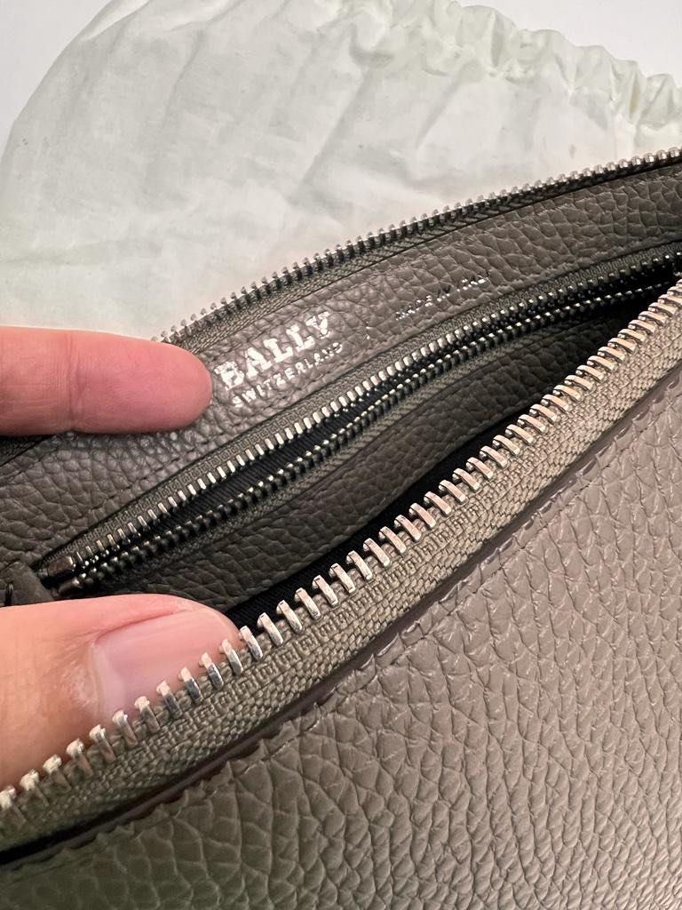 Bally Stein Zipped Clutch Bag for Men