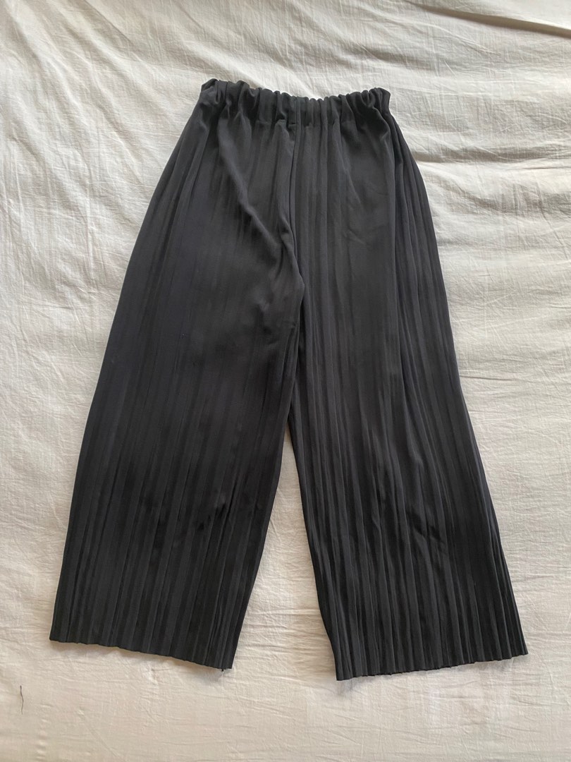 PLEATED BLACK PANTS, Women's Fashion, Bottoms, Other Bottoms on Carousell