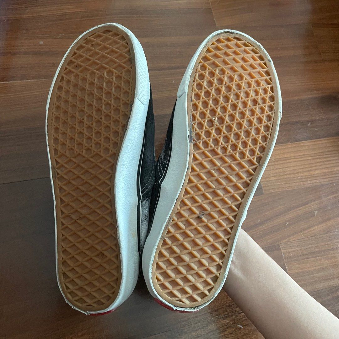 White tie vans store