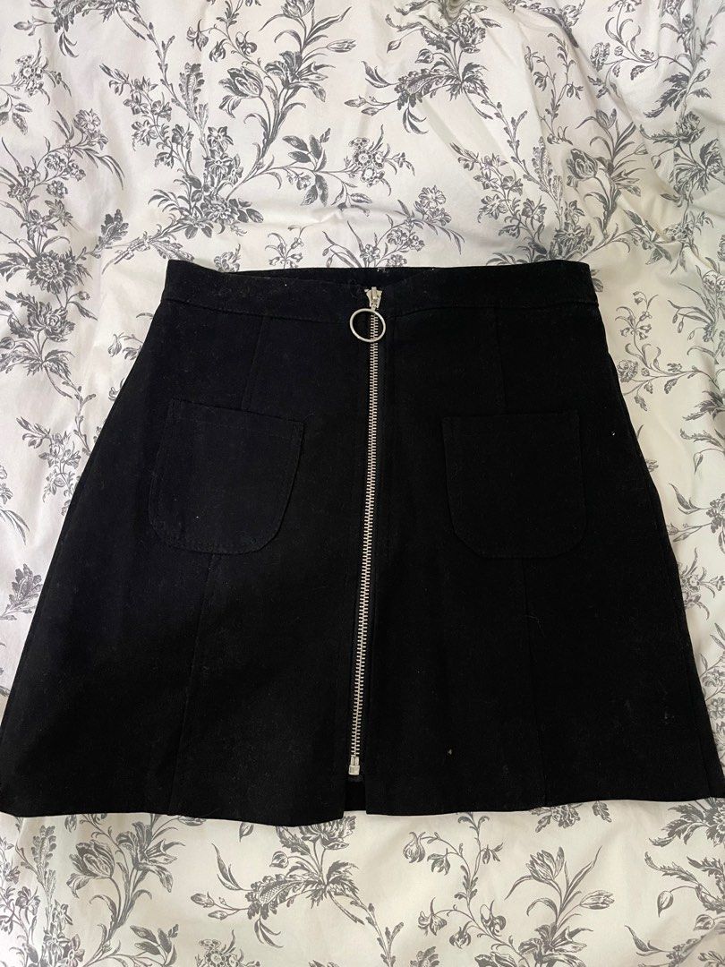 Black a line skirt with zip top