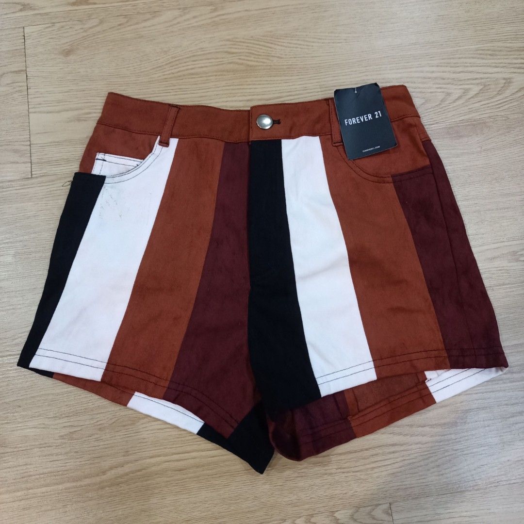 Velvet booty sales shorts forever 21